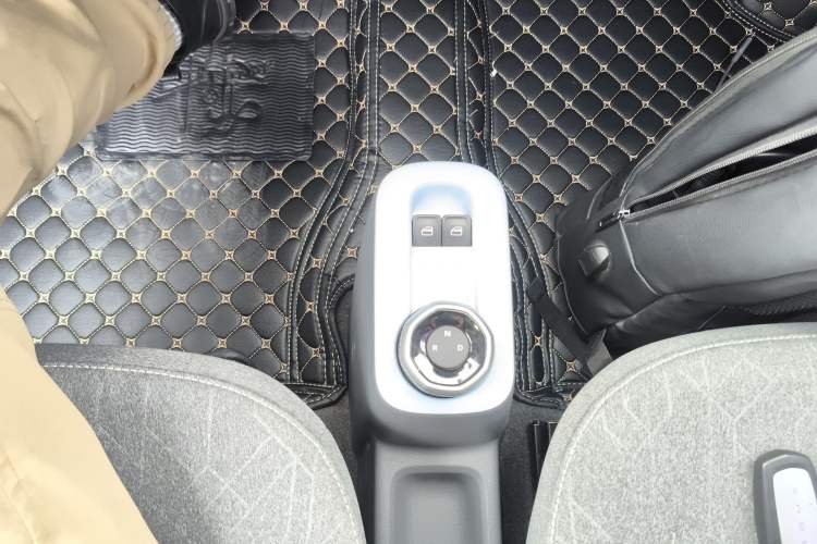 Used Geely Galaxy Panda 2024 Panda Mini 200km Longteng PRO Edition