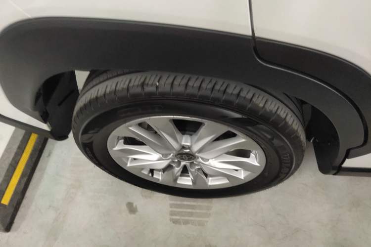 Used Toyota Corolla Cross 2023 Dual-Motor 2.0L Pioneer Edition
