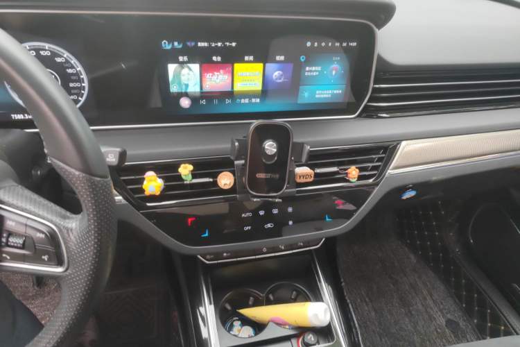 Used Hongqi HS5 2022 Revised Version 2.0T Smart Connect Flagship Edition