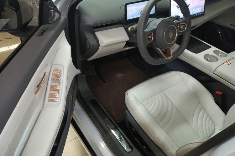 Used Baojun Enjoy 2025 All-Electric 600km Luxury Edition