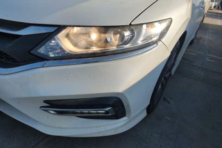 Used Honda Jade 2017 1.8L automatic Comfort version 5 seats