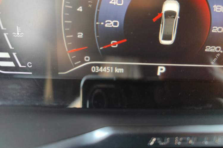 Used Dongfeng Aeolus Yixuan 2021 230T Automatic Hunter Edition Odometer Close Up