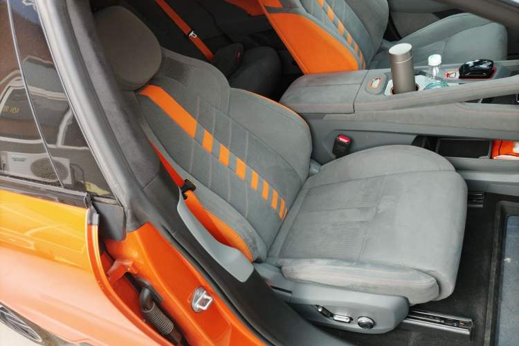 Used Zeekr 001 2024 YOU Edition 100 kWh All-Wheel Drive Right Front Seat