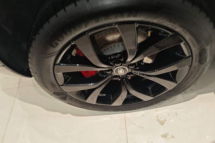 Used Land Rover Discovery Sport 2025 249 PS Performance Tech Edition