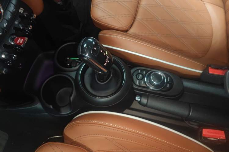 Used MINI 2022 Updated 1.5T COOPER Artist
