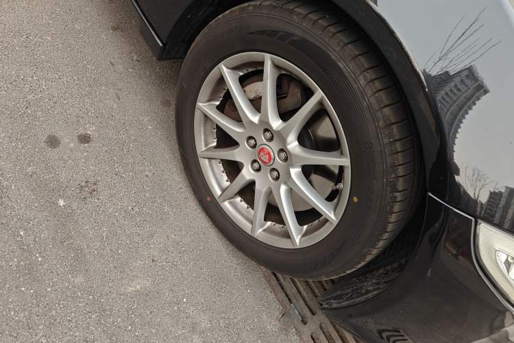 Used Jaguar XJ 2014 XJL 2.0T Two-Wheel-Drive Elegant Business Edition
