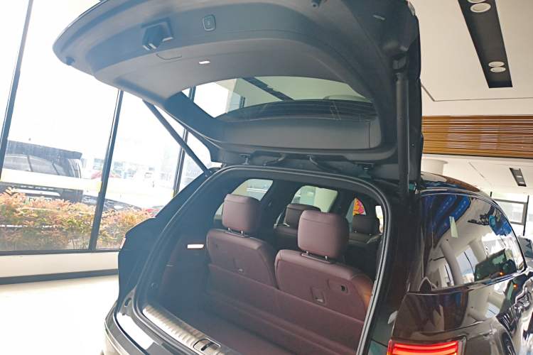 Used Nio ES8 2026 Model 6-seat Executive Luxury Edition Trunk