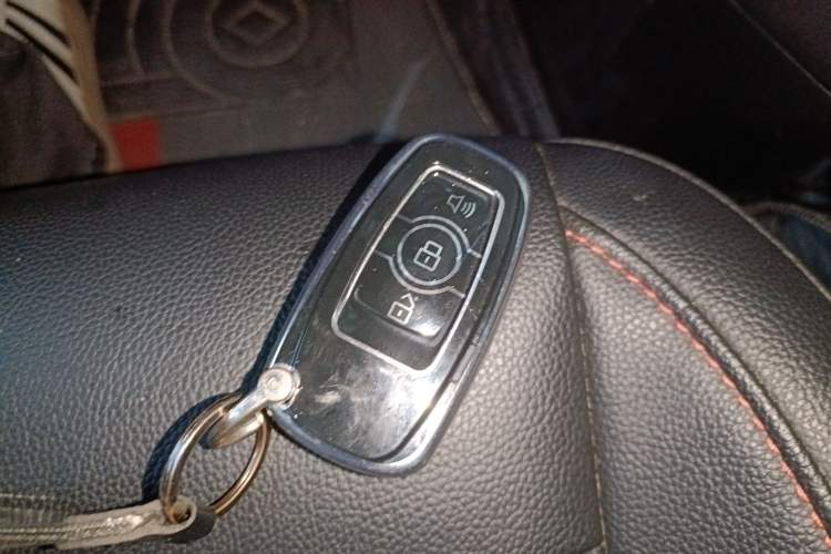 Used Haval H6 2016 Upgraded Model 1.5T Manual Two-Wheel Drive Elite Version
