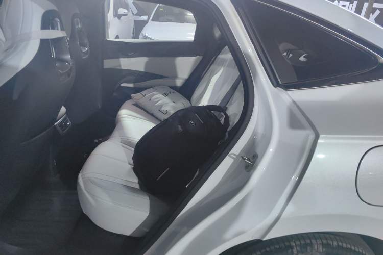 Used BYD Seal 06 New Energy 2024 DM-i 80KM Prestige Model
