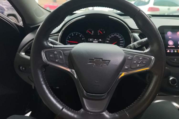 Used Chevrolet Malibu XL 2019 Redline 550T Automatic Sport Edition Steering Wheel