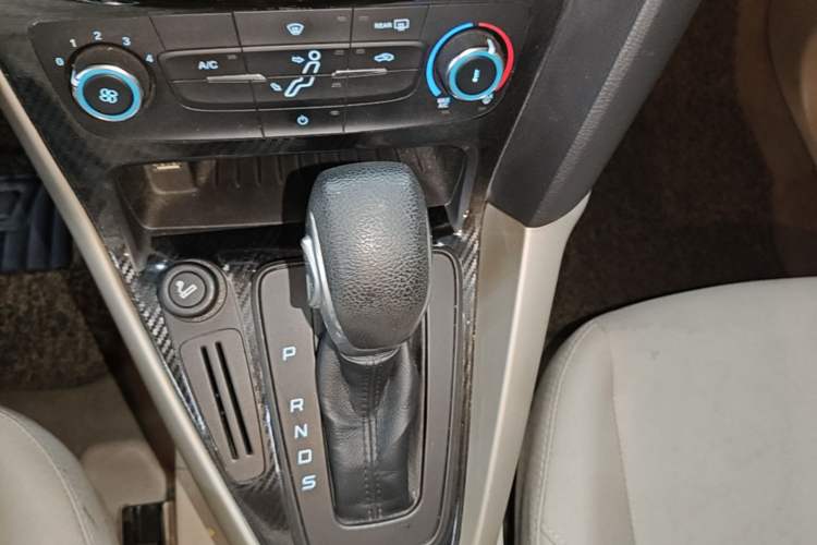 Used Ford Focus 2015 Sedan 1.6L Automatic Comfort Model
