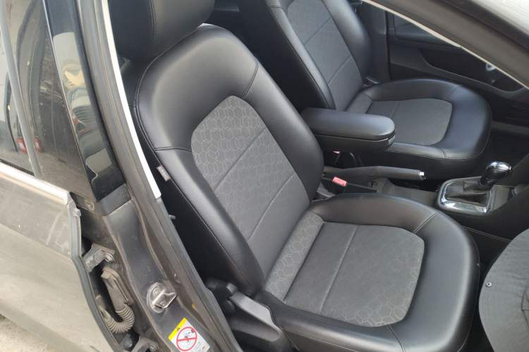 Used Volkswagen Santana 2013 1.6L Automatic Comfort Edition