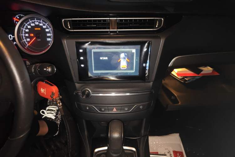 Used Peugeot 408 2014 1.8L Automatic Luxury Edition Audio And AC Panel