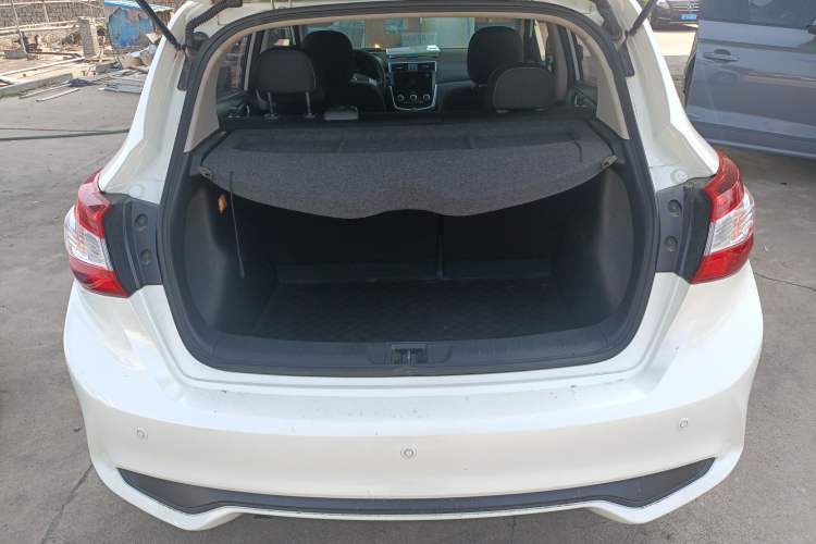 Used Nissan Tiida 2019 1.6L CVT Cool Edition China VI Standard
