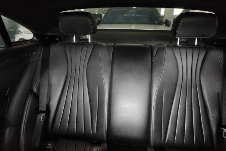 Used Mercedes-Benz E-Class 2019 E 200 4MATIC Coupe Left Rear Seat