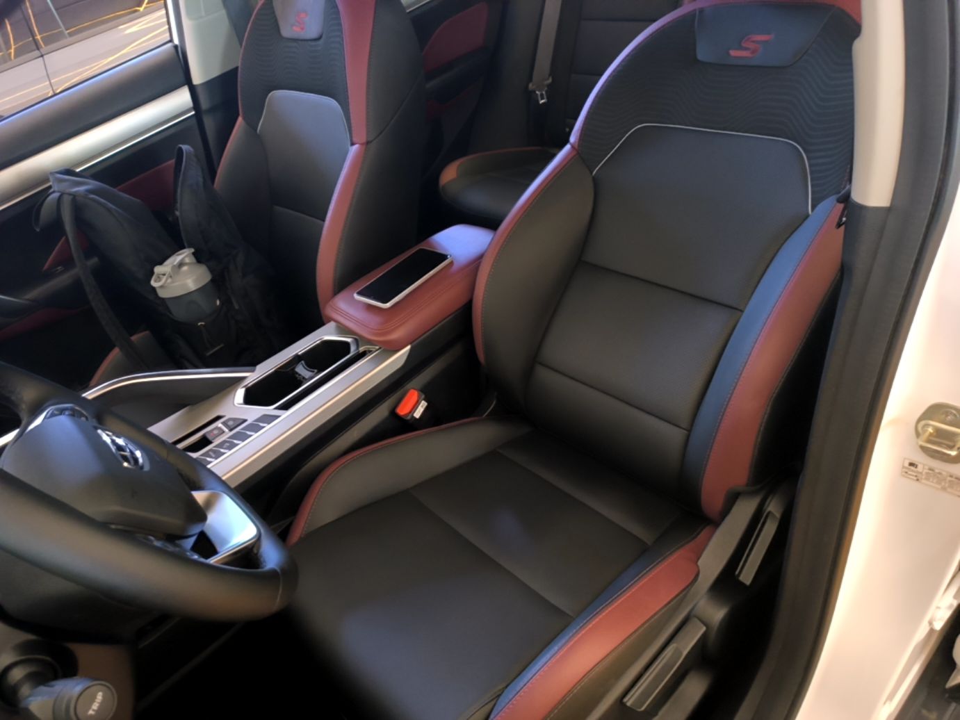 Geely Auto Coolray 2021 1.4T DCT Platinum Edition — снимка 17