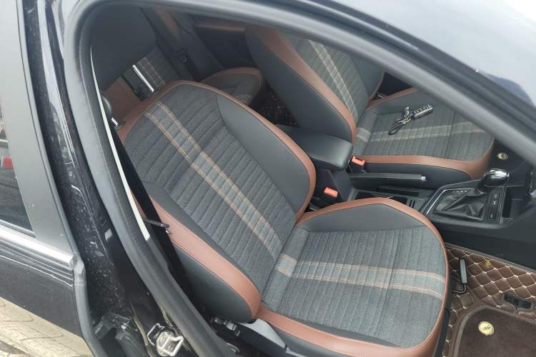 Used Volkswagen Lavida 2019 Lavida Start 1.5L Automatic Comfort Edition China VI Standard Right Front Seat