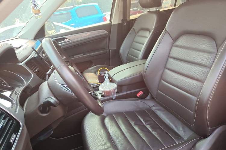 Used Volkswagen Teramont 2017 530 V6 Four-Wheel Drive Luxury Edition Left Front Seat