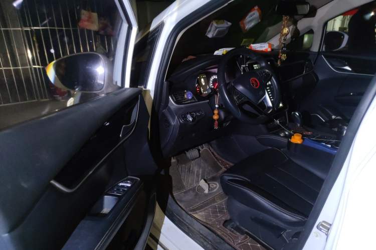 Used BYD Song MAX 2017 1.5T Automatic Smart Connect Elite 7-Seater
