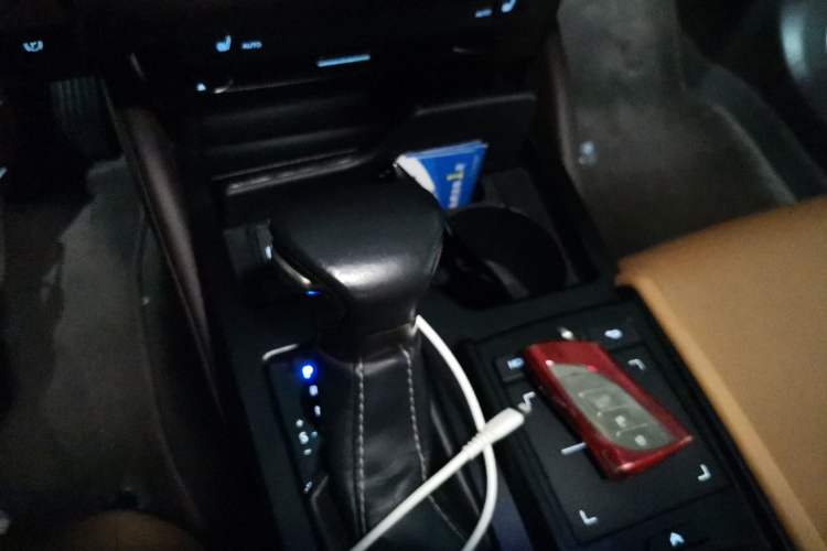 Used Lexus ES 2018 200 Excellence Edition China VI Standard
