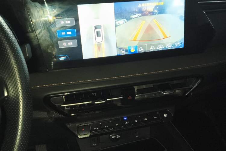 Used Oshan X7 PLUS 2022 1.5T Blue Whale Edition Automatic Prestige Version