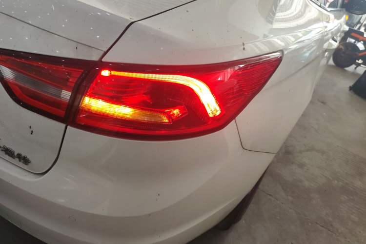 Used Ford Escort 2015 1.5L Automatic Fashion Model Right Rear Taillight