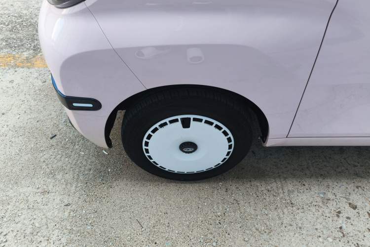 Used Chery New Energy QQ Ice Cream 2022 170km Sundae Phosphate Lithium-Ion Exterior 7