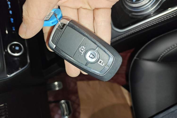 Used Ford Edge 2021 PLUS EcoBoost 245 Two-Wheel-Drive Titanium 7-Seater