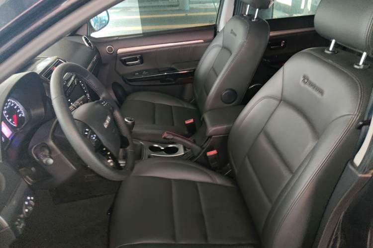 Used Haval H5 Classic 2016 Classic Edition 2.0T Manual Two-Wheel Drive Elite Model Left Front Seat