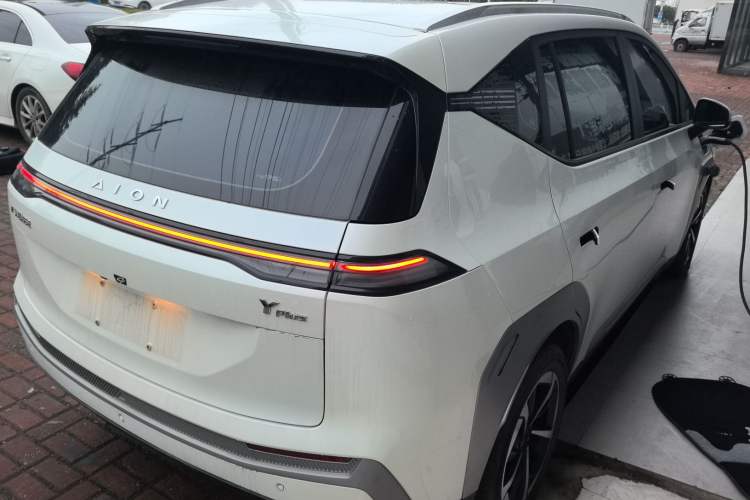 Used AION Y 2023 Plus 510 Smart Edition