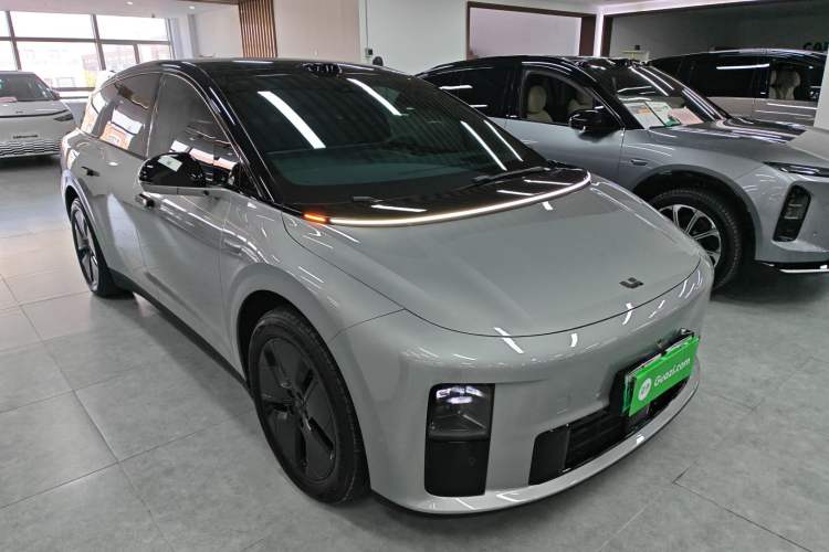 Used Li Auto Li Auto i6 2025 Model Two-Wheel-Drive Standard Type
