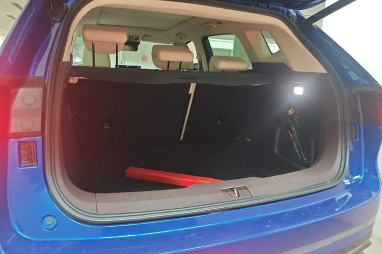 Used Wey VV6 2020 2.0T Two-Wheel Drive Smart Enjoyment+