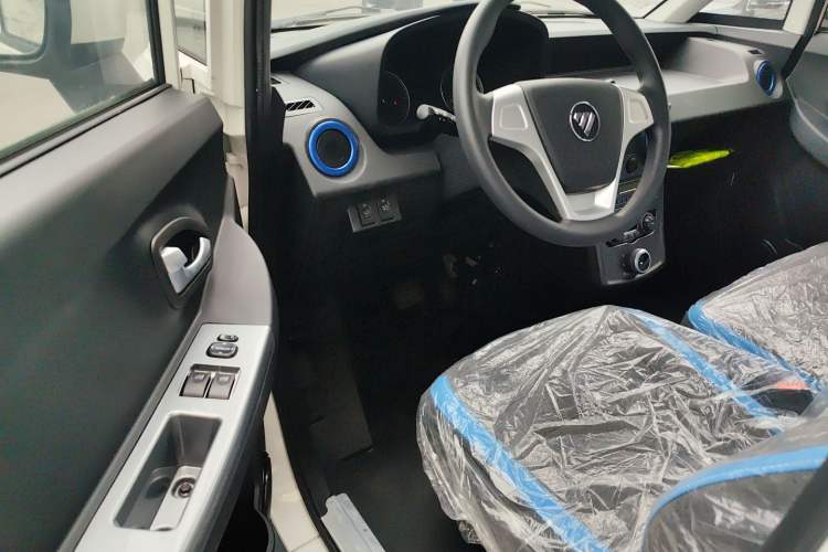 Used Foton Intelligent Blue Elf E7 2024 Facelifted All-Electric Van Flat Roof 2 Seats Evey Lithium Energy 41.86 kWh
