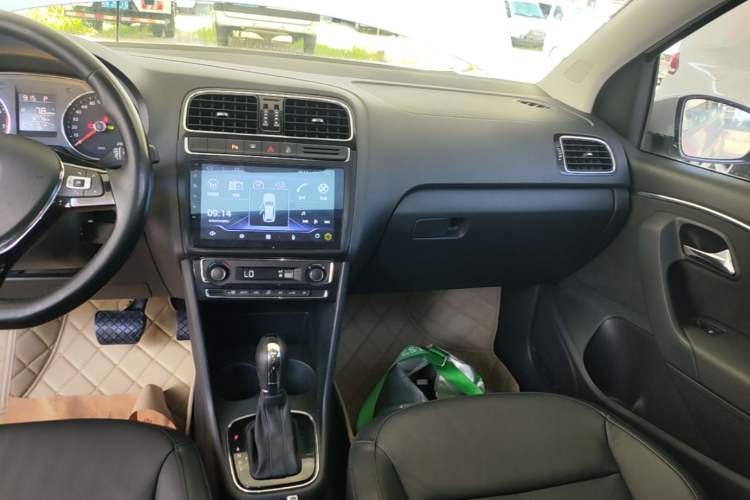 Used Volkswagen Polo 2014 1.6L Automatic Luxury Edition