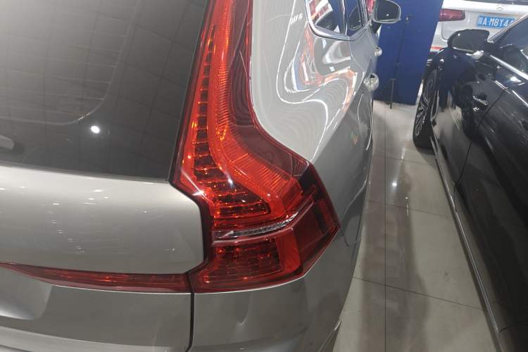 Used Volvo XC60 2019 T5 4x4 Zhiyuan Edition China VI Standard
