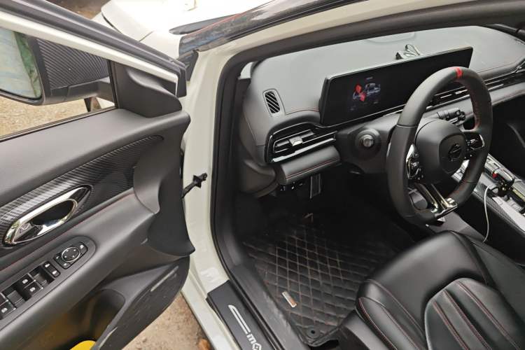 Used GAC Trumpchi EMPOW 2023 270T DCT J15 Version Driver Seat