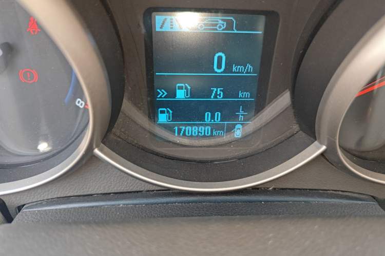 Used Chevrolet Cruze 2015 1.5L Classic SE MT
