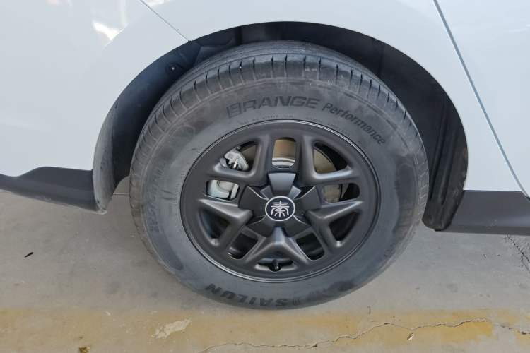 Used BYD Qin PLUS 2025 DM-i Smart Drive 55KM Leading Model