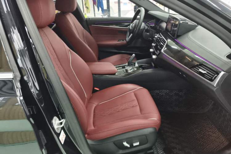 Used BMW 5 Series 2022 Second Facelift 525Li M Sport Package