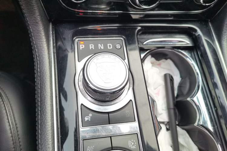 Used Jaguar XJ 2015 XJL 2.0T Two-Wheel-Drive Elegant Business Edition
