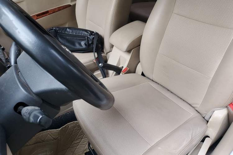 Used Dongfeng Fengon 330 2014 1.5L Manual Utility Version DK15 Left Front Seat