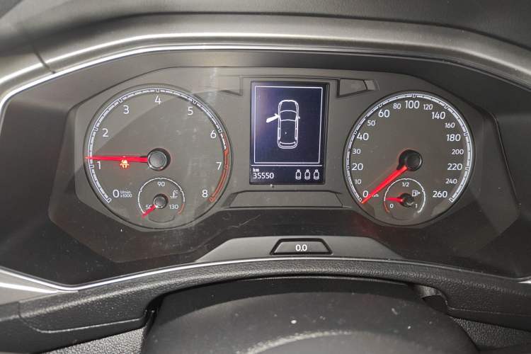 Used Volkswagen T-ROC 2020 280TSI DSG Two-Wheel-Drive Elite Version
