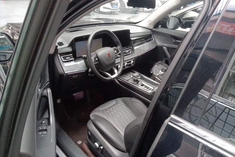 Used Hongqi HS5 2023 2.0T Four-Wheel Drive Flagship Pro Edition Driver Seat