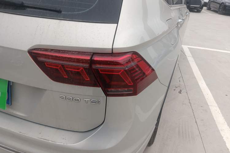 Used Volkswagen Tiguan L 2022 330TSI Automatic Two-Wheel Drive R-Line Enhanced Edition Right Rear Taillight