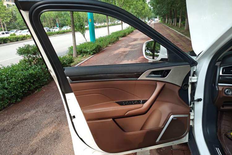 Used Haval H7 2019 2.0T Smart Enjoyment Version China VI Standard