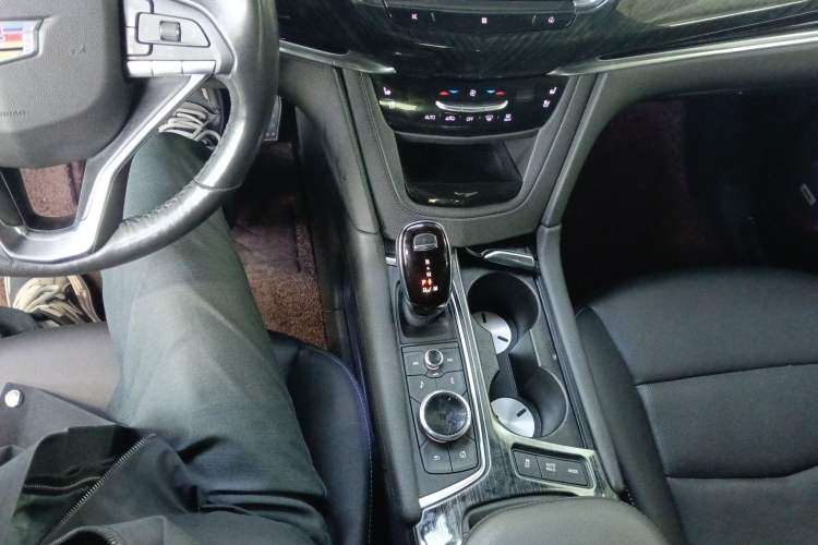 Used Cadillac XT6 2021 28T Six-Seater Four-Wheel-Drive Luxury Version