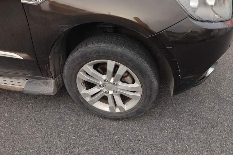 Used Geely Auto GX7 2015 Classic Edition 1.8L Manual Elite Model China IV