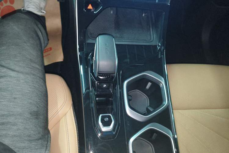 Used Geely Auto FX11 2023 1.5TD DCT Prestige Edition