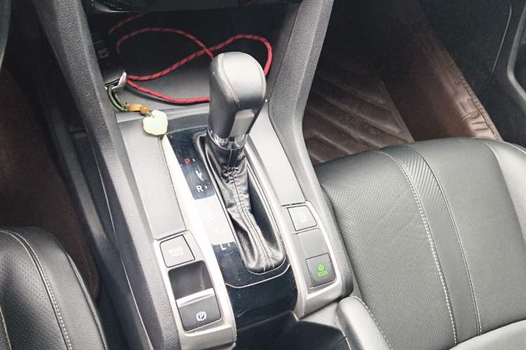 Used Honda Civic 2016 220TURBO CVT Prestige Edition
