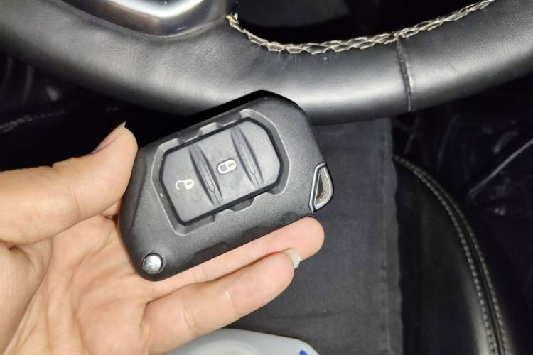 Used Jeep Wrangler 2018 2.0T Sahara Four-Door Edition
